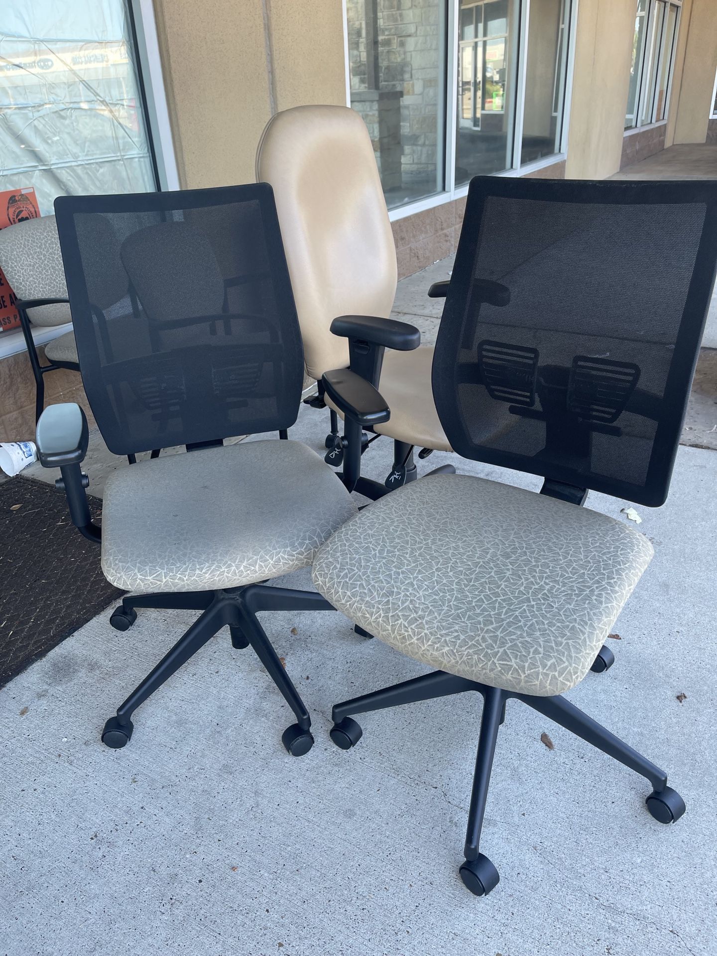 Office Rolling Chairs 
