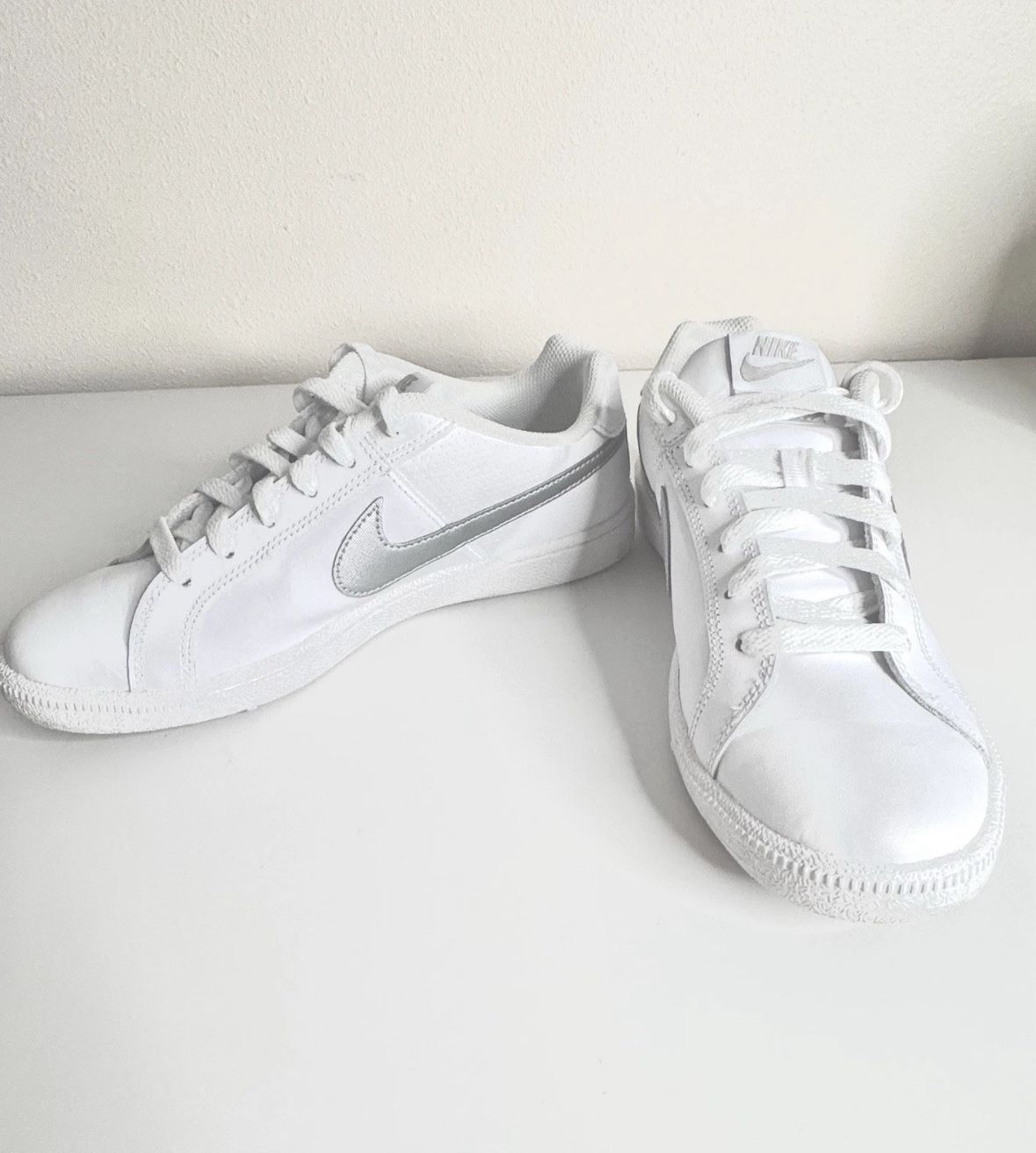 Nike Court Royale Women Athletic & Outdoor Shoes Tennis NEW