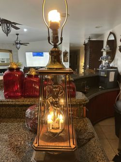 Beautiful Vintage Working Lamp Set