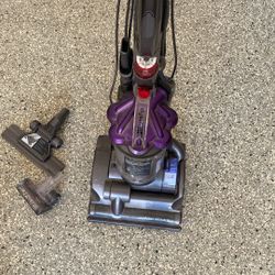 Dyson Vacuum 