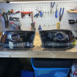 2011-2018 OEM Ram 2500 Headlights 