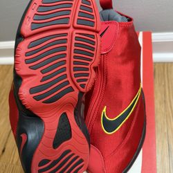 Nike “the Glove” 