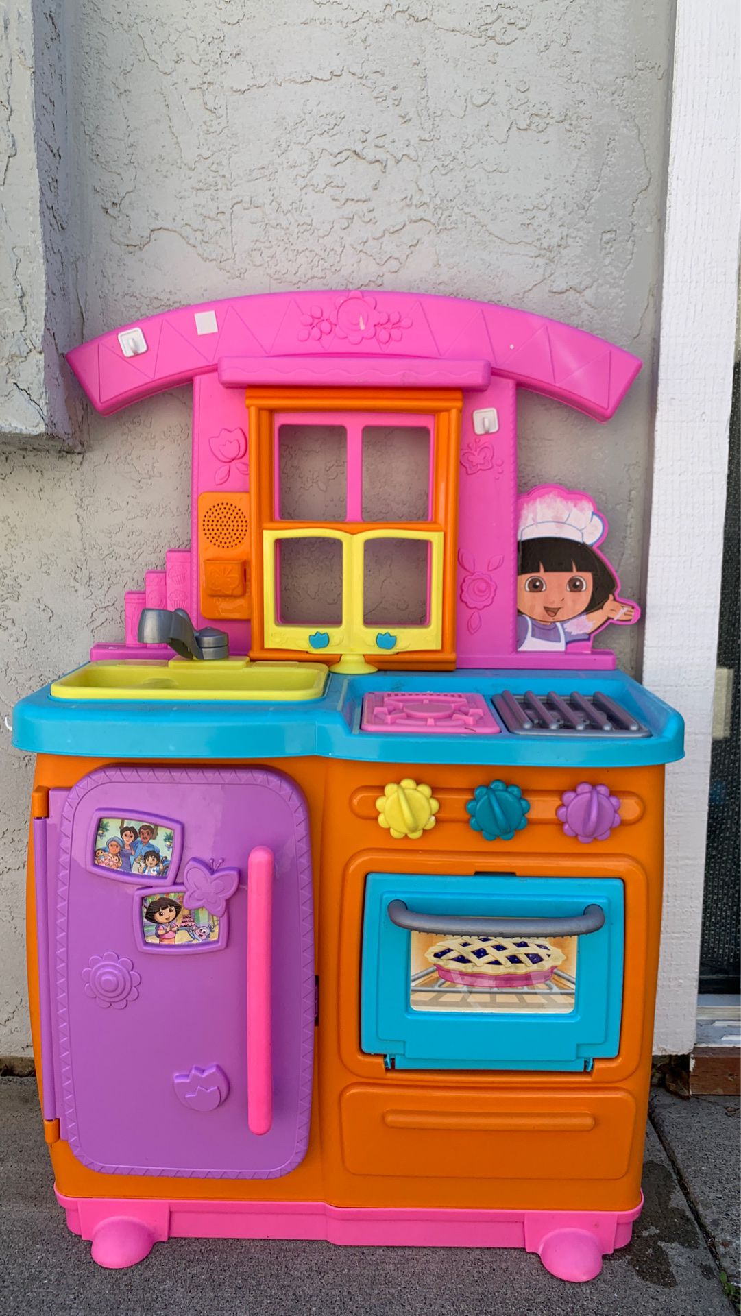 Dora play kitchen
