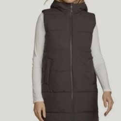 Eddie Bauer Womens Puffer Vest purple  Long Hood Pockets Sleeveless.....size  SMALL,,MEDIUM 