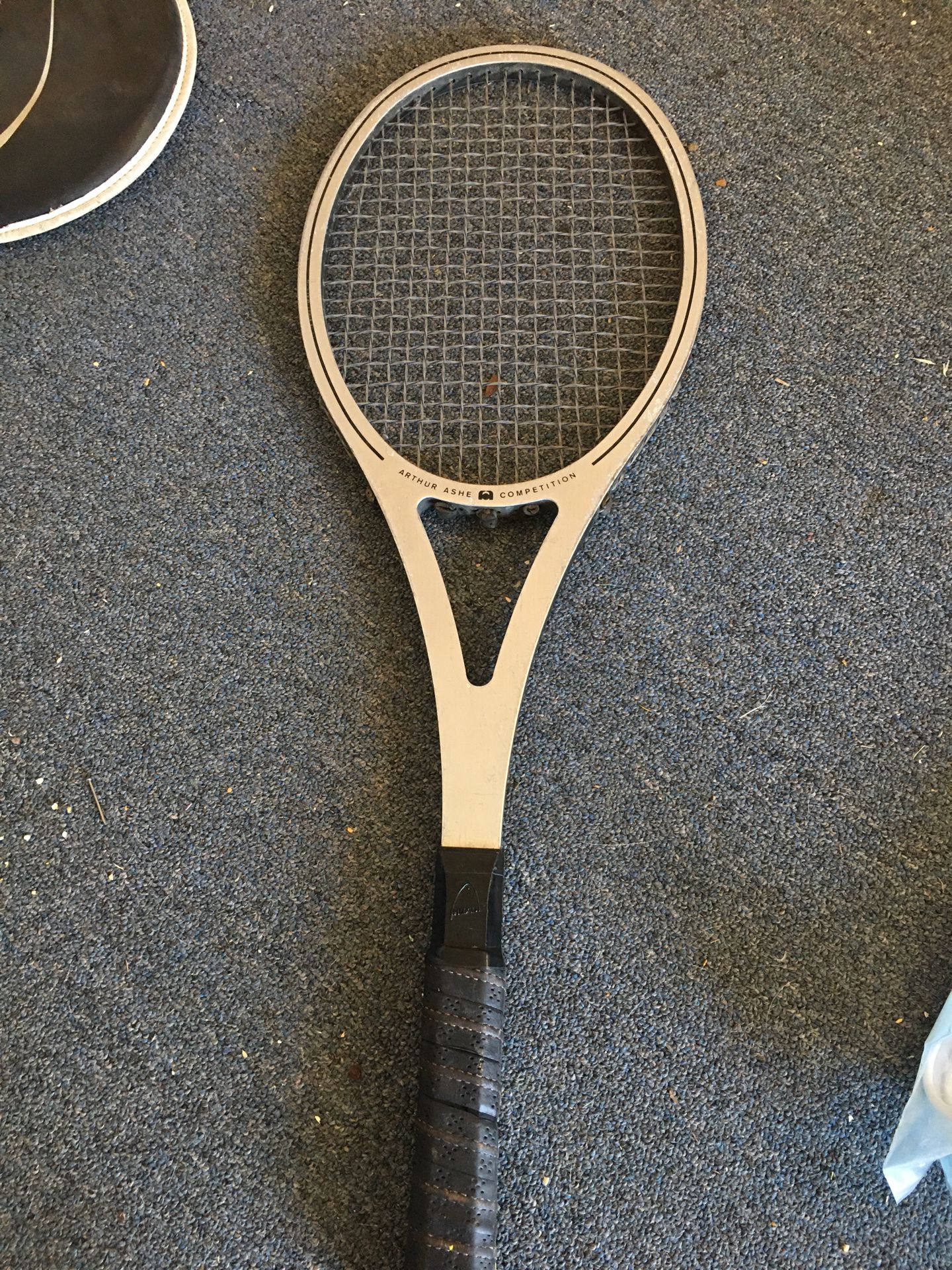 Adult tennis racket