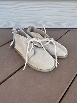 New toddler size 9 shoes