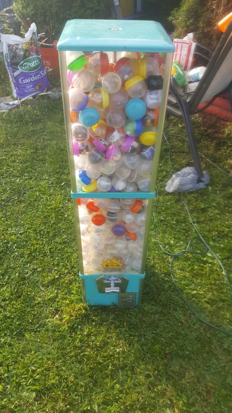 Capsule machine