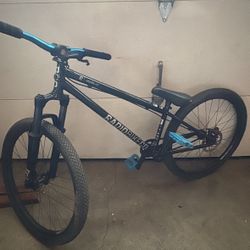 26 Dirt Jumper 