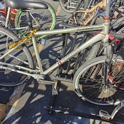 Dynamic Roundabout Hybrid Bike 