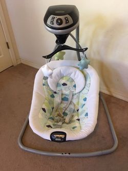 Graco infant swing