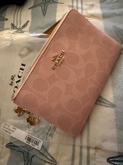 Coach Corner Zip Wallet Powder Pink