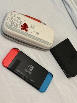 Nintendo Switch estándar (modelo clásico con Joy-Con rojo y azul)