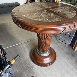 Table and chairs set