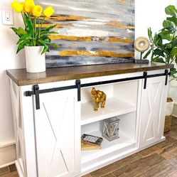 Custom TV Stand Cabinet Entertainment Center TV Lift Modern Rustic Farm House Barn Doors Console Handmade Restorations hardware Insp. Bookshelves 