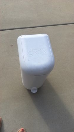 Diaper genie signature