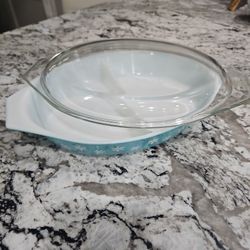 Pyrex 1 1/2 Quart Split Dish