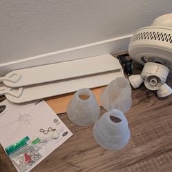 Harbor Breeze Ceiling Fan with Light Kit & Bulbs