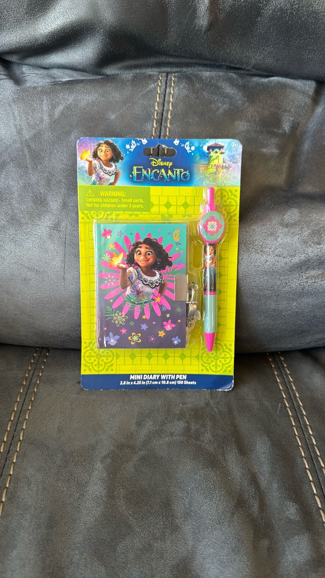 New In Package Sealed Disney Encanto Mini Diary Journal With Pen And Lock