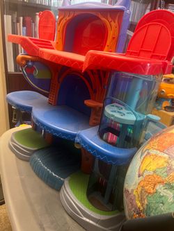 PJ Masks Deluxe Headquarters Playset