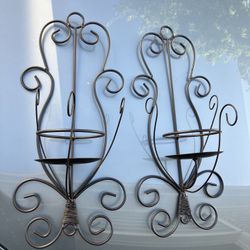 2 Candle Holders 