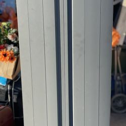 Daavlin 7 Series T311-8 Narrowband UVB Phototherapy Unit - works perfect