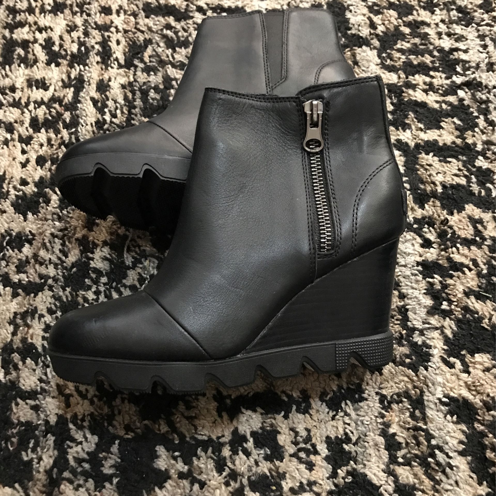 SOREL WOMEN BOOTS