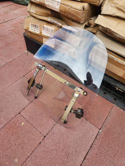 19x17 MOTORCYCLE UNIVERSAL WINDSHIELD IN BULK LOT