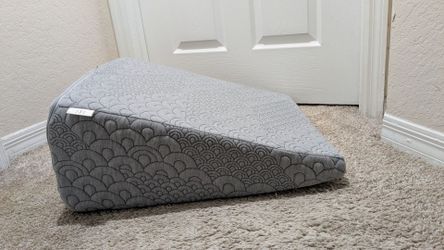 Brentwood Home Zuma Foam Wedge Pillow