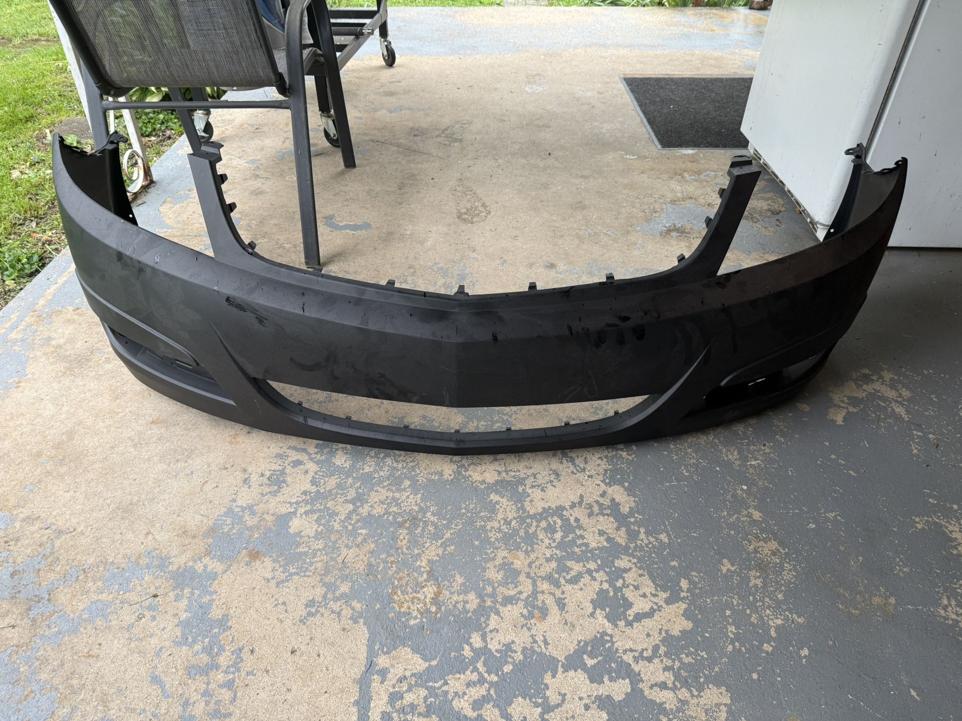 08 Saturn Aura Bumper