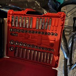 Milwaukee Tool Set