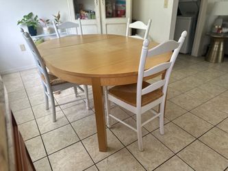 dining room table & chairs