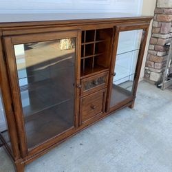 Lighted Cabinet Removable Wine Rack