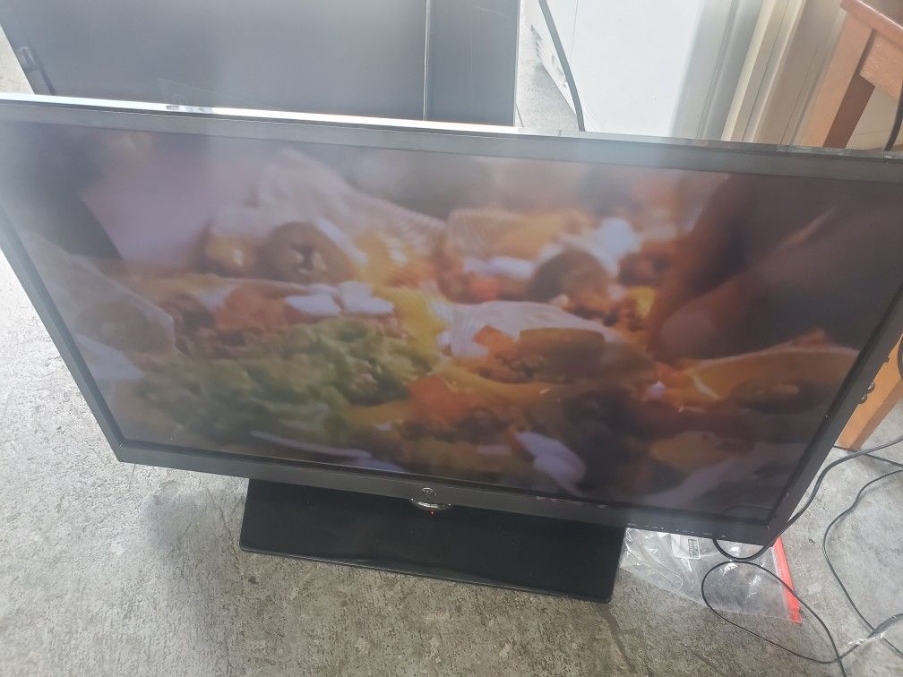 tv Westinghouse 40"