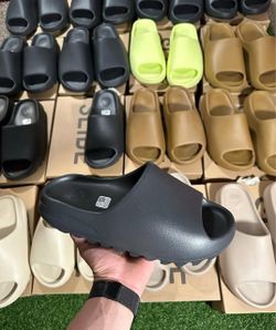 YZY Slides Onyx