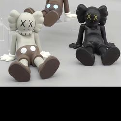 Replica Kaws Statue