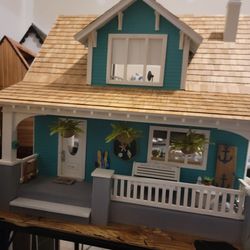 Beach House Dollhouse