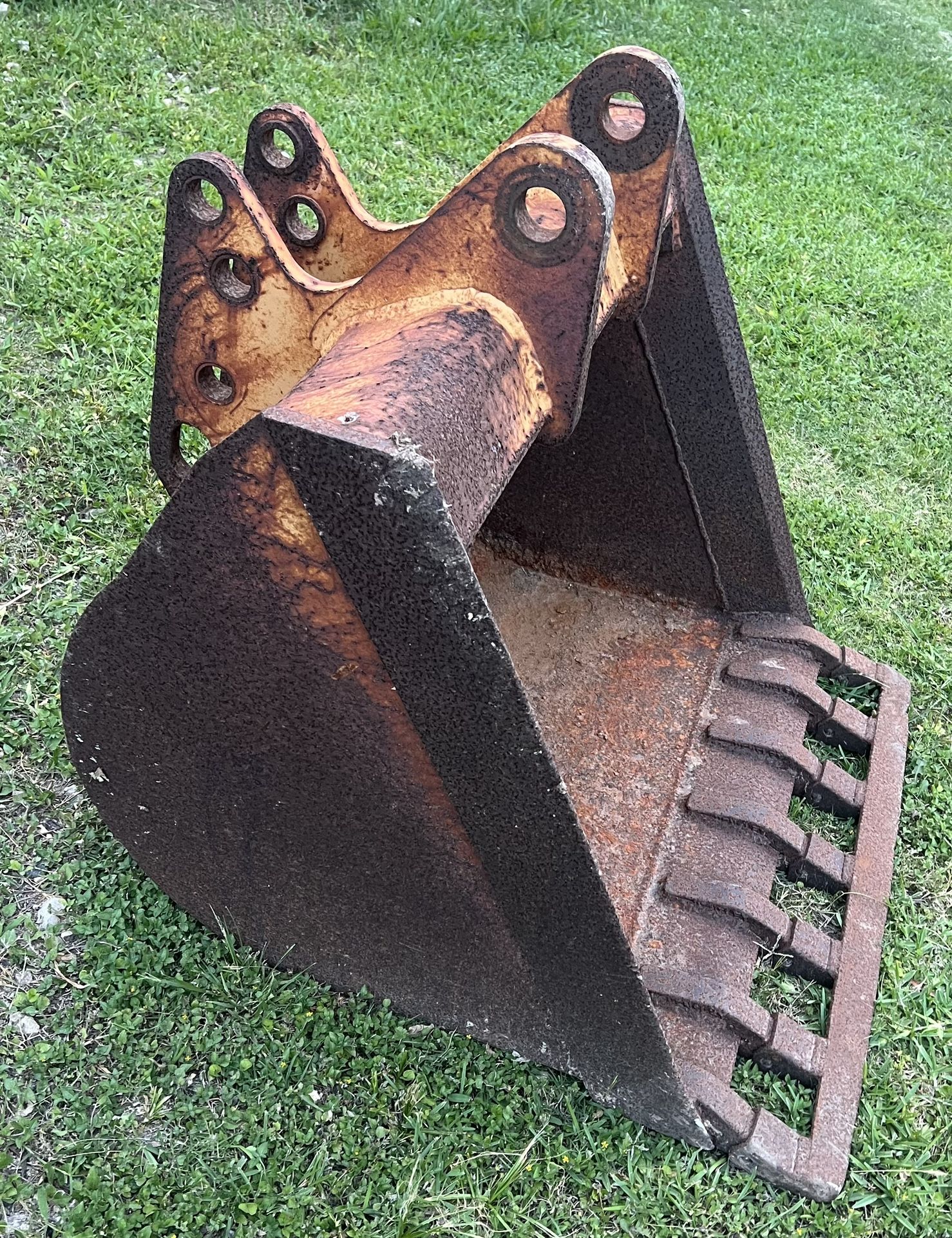 36” Excavator Bucket.
