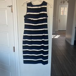 Whit House Black Market Dress In Size4