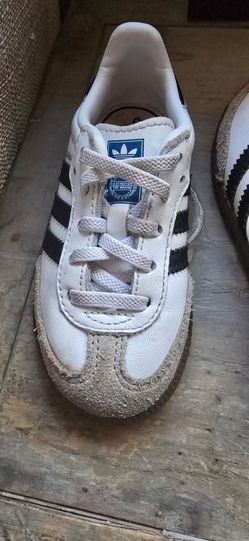 Toddler sambas adidas size 7