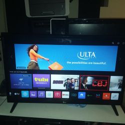 LG Smart TV 32" Inch Class HD (720) HDR Smart LED Model: (2022) 32LM577BZUA Remote control Includes 