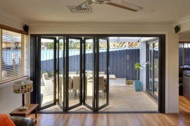 Vinyl Sliding doors & Windows - Aluminum Accordion folding Doors 