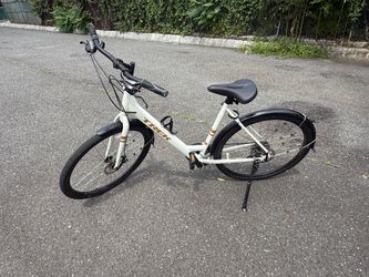 Trek Verve 1 Hybrid Bike Large