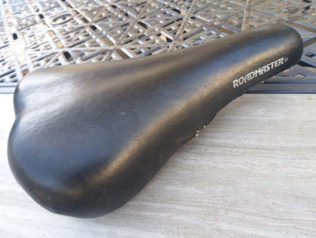 Roadmaster Seat 6-1/4" by 10-1/2" Black - Has Some Wear • Seats Parts And Accessories, Outdoor Sporting Goods, Padded Seat, Saddles, Bike Parts