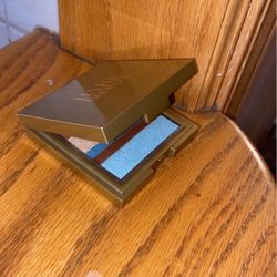 Victoria’s Secret eyeshadow