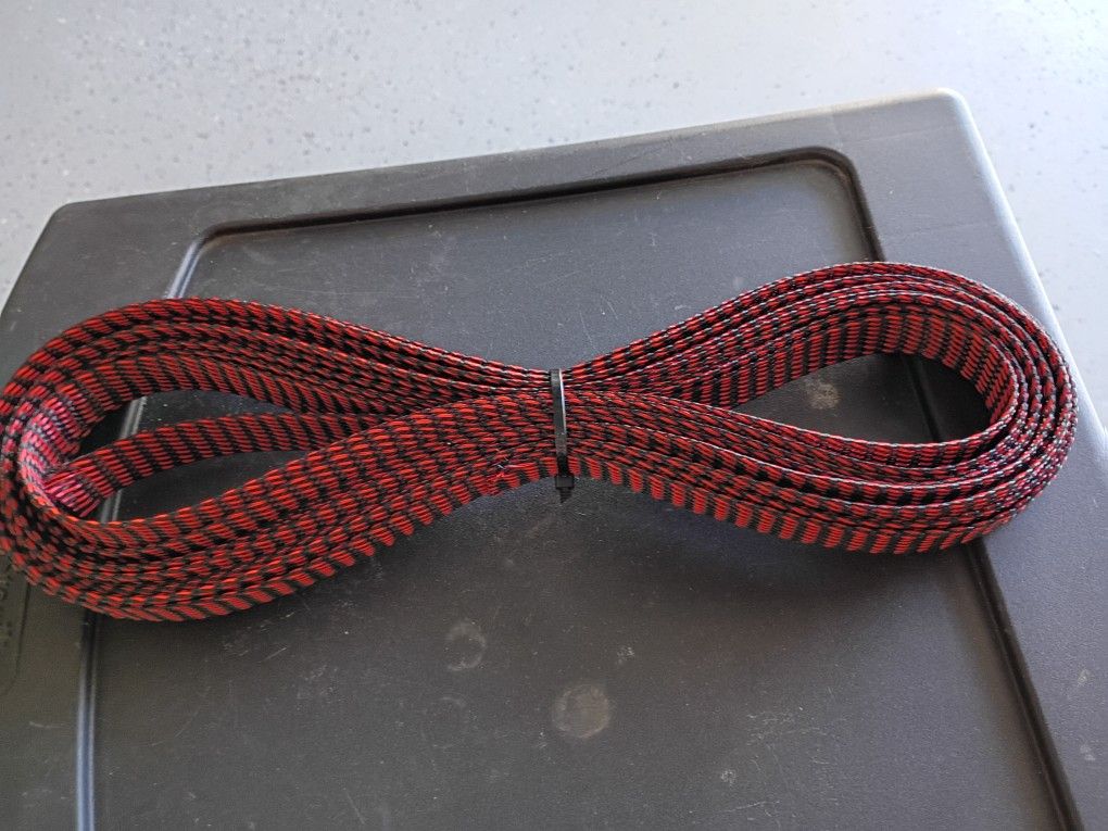 25 Ft 3/4 Black Red Expandable Wire Sleeving