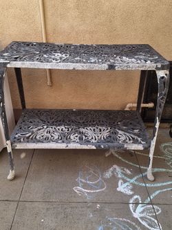 Vintage Cast Aluminum Garden/Patio Table