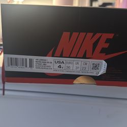 Air Jordan one retro high size 4