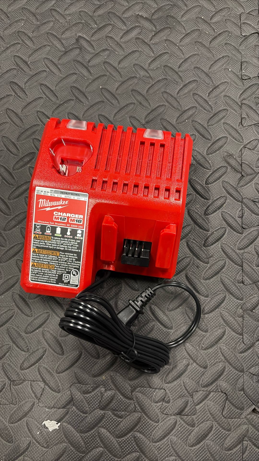 Milwaukee Battery Charger 