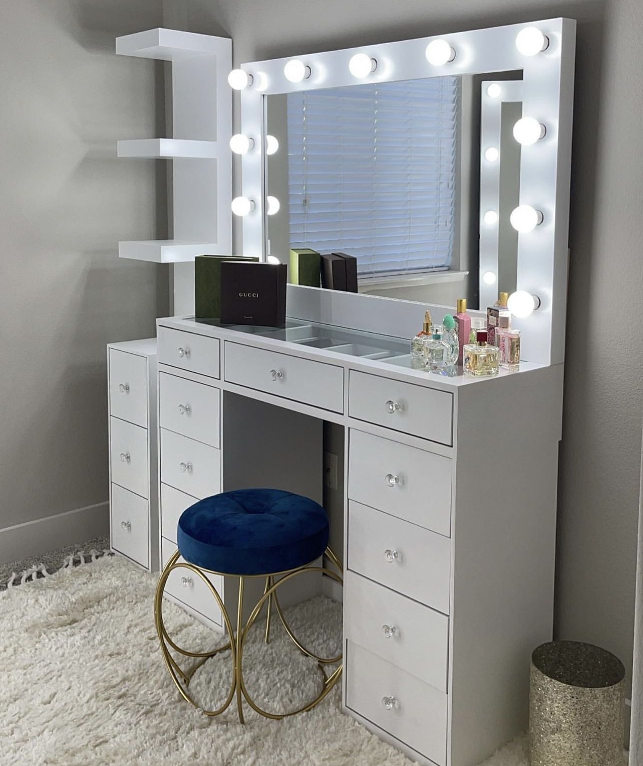 New Glam Makeup Vanity