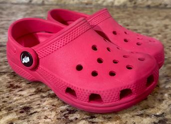 Kids Crocs Size 9c $10
